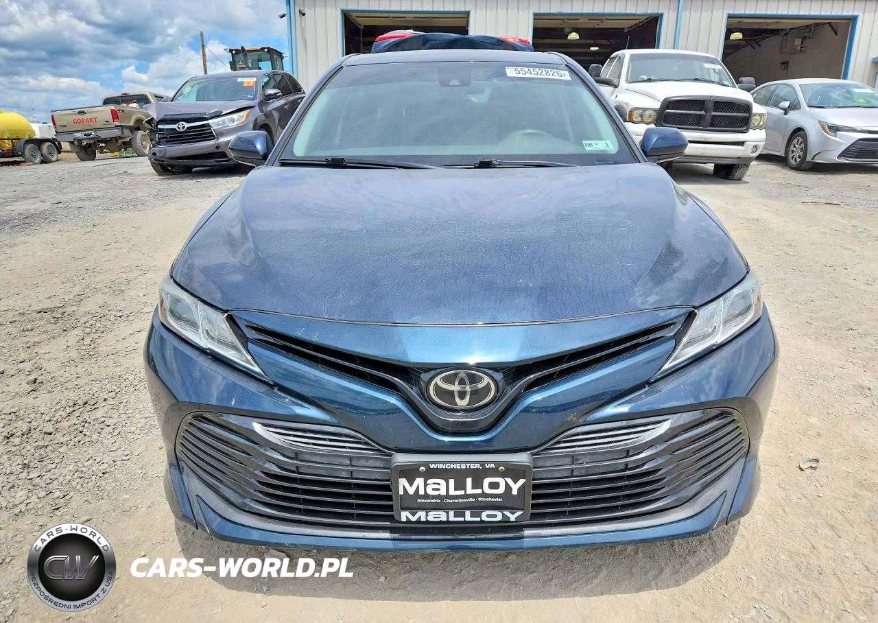 2019 Toyota Camry Le VIN:4T1B11HK4KU780738 - 5