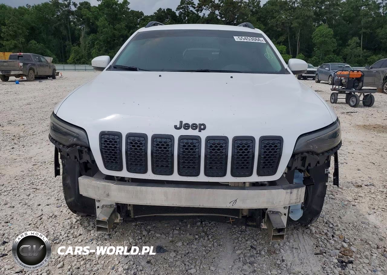 2019 Jeep Cherokee Latitude Plus VIN:1C4PJLLB4KD490352 - 5
