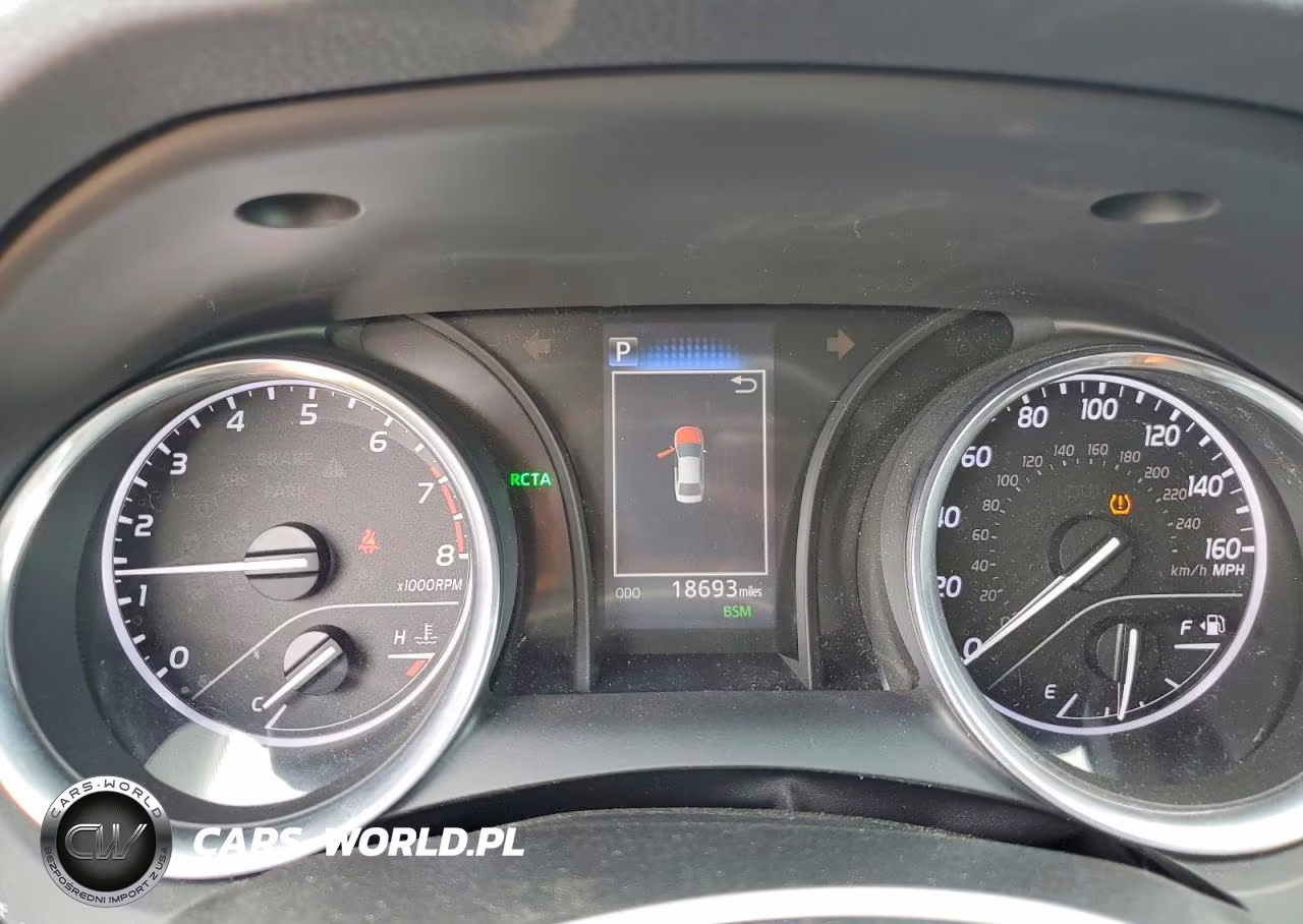 2018 Toyota Camry Le VIN:4T1B11HK0JU091911 - 9