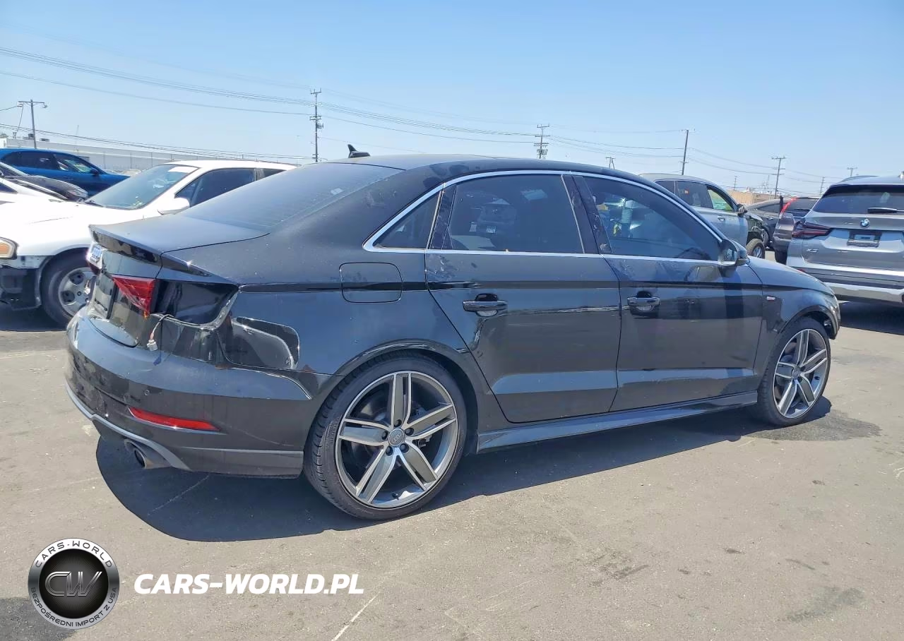 2019 Audi A3 Premium Plus VIN:WAUJEGFFXKA092982 - 3