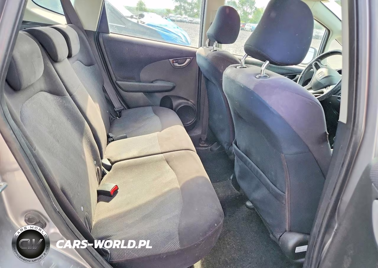 2010 Honda Fit Sport VIN:JHMGE8H4XAS015535 - 10