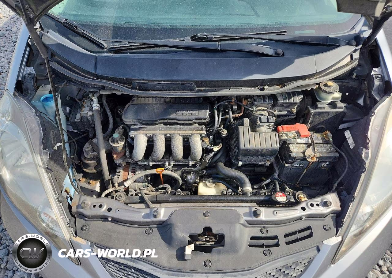 2010 Honda Fit Sport VIN:JHMGE8H4XAS015535 - 11