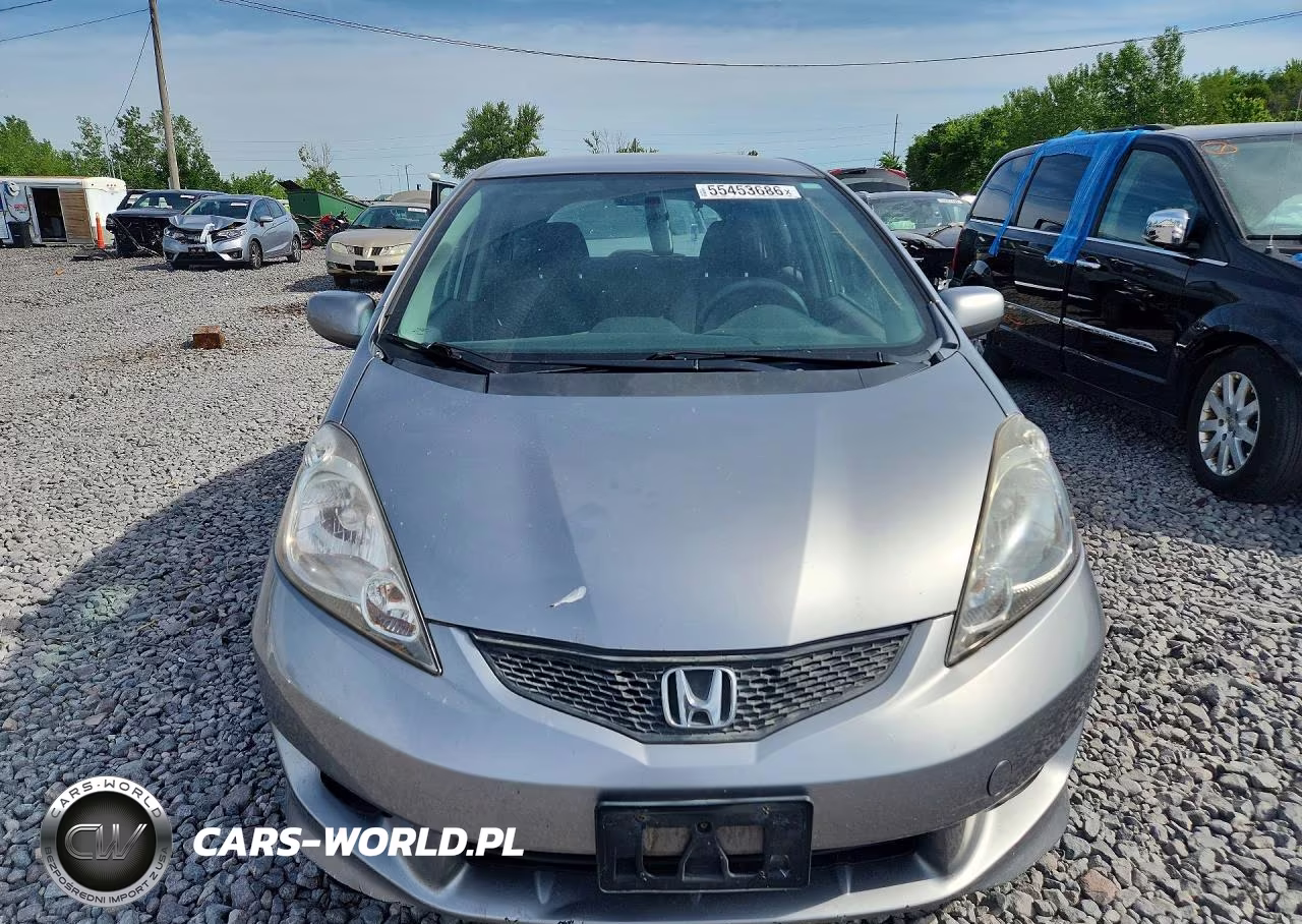 2010 Honda Fit Sport VIN:JHMGE8H4XAS015535 - 5