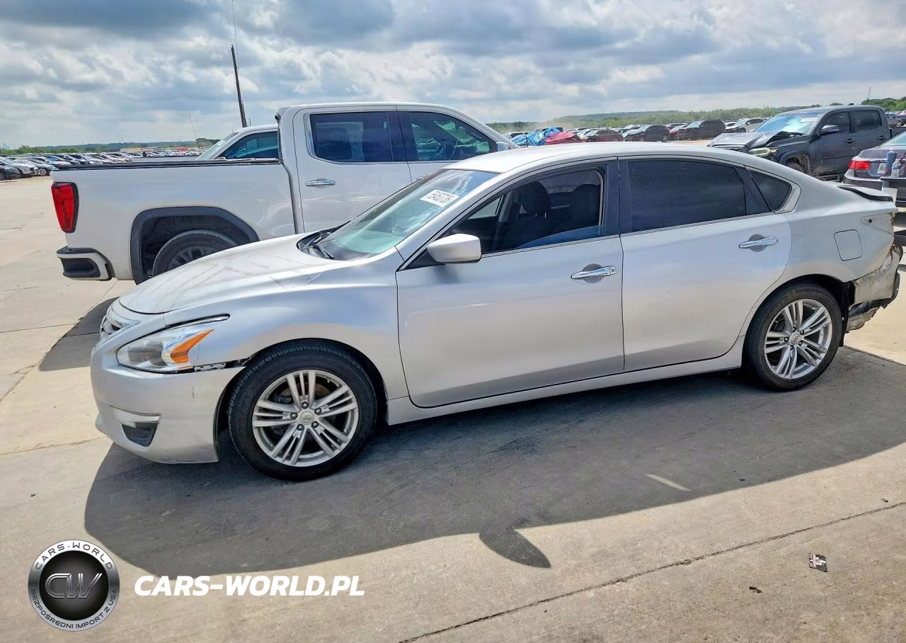 2015 Nissan Altima 2.5 S – zdjęcie 1 z 13