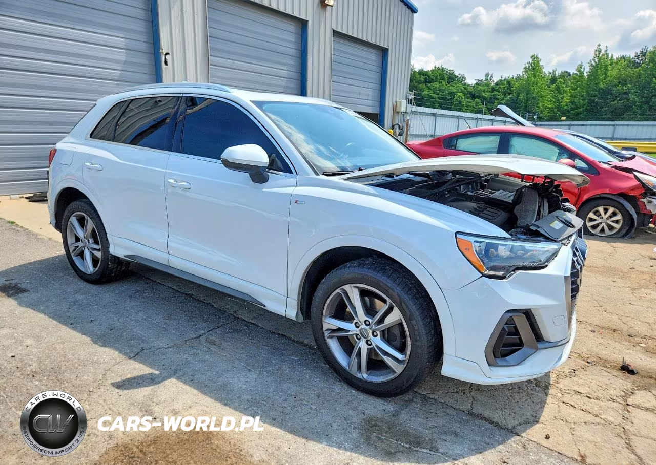 2020 Audi Q3 Premium S Line VIN:WA1DECF31L1102356 - 4