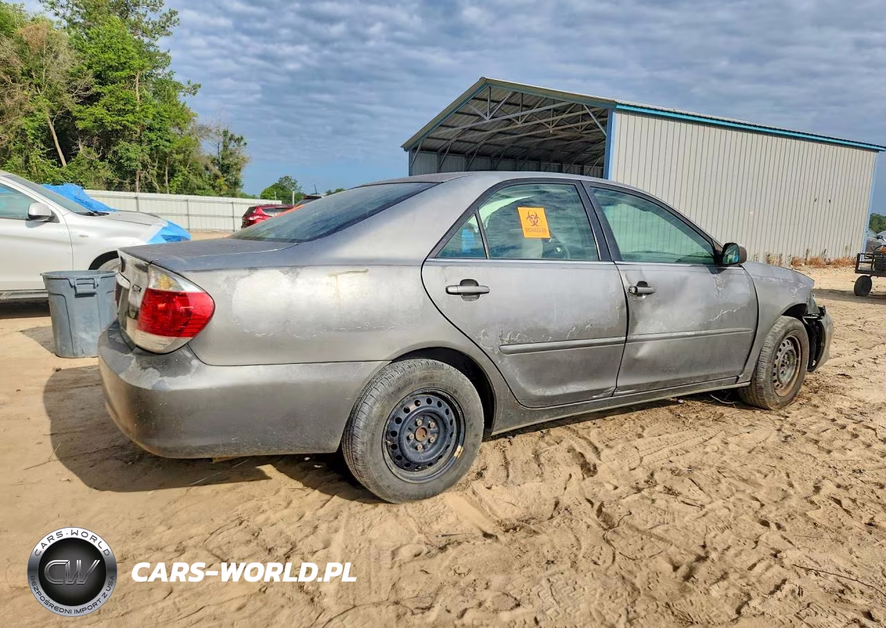 2005 Toyota Camry Standard VIN:4T1BE32K95U975795 - 3