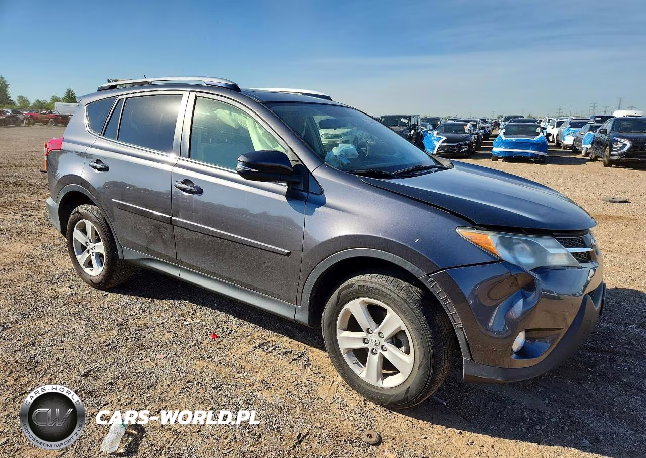 2014 Toyota Rav4 Xle VIN:JTMRFREV0EJ012133 - 4