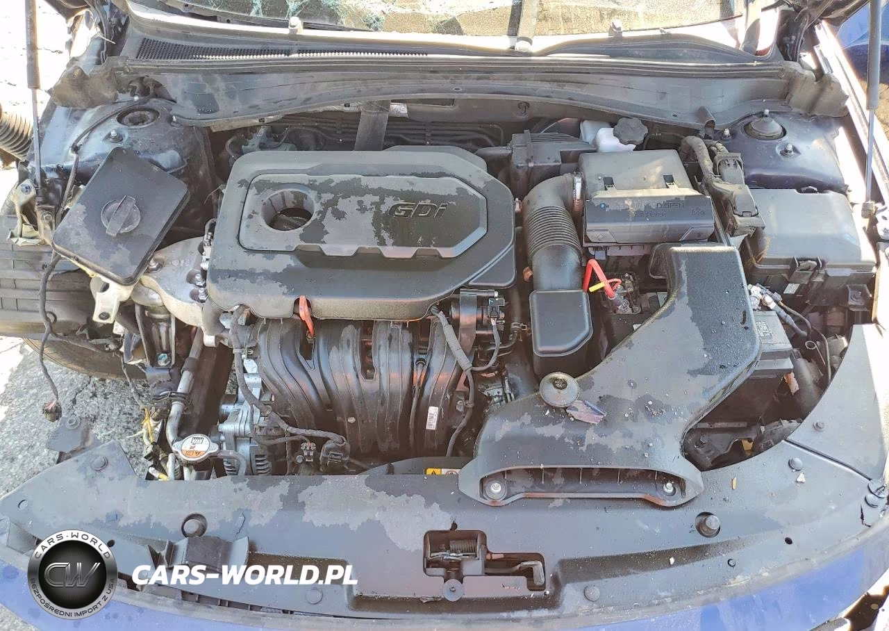 2020 Kia Optima S VIN:5XXGT4L36LG410842 - 11