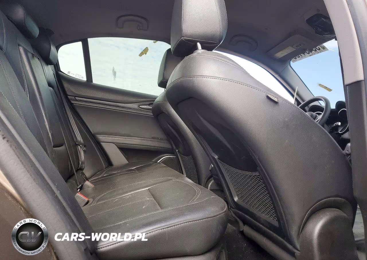 2019 Alfa Romeo Stelvio VIN:ZASPAKAN5K7C32788 - 11