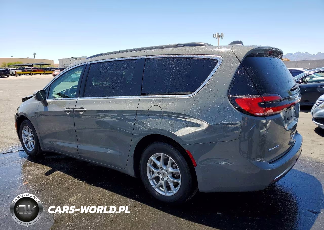 2022 Chrysler Pacifica Touring L VIN:2C4RC1BG5NR218267 - 2