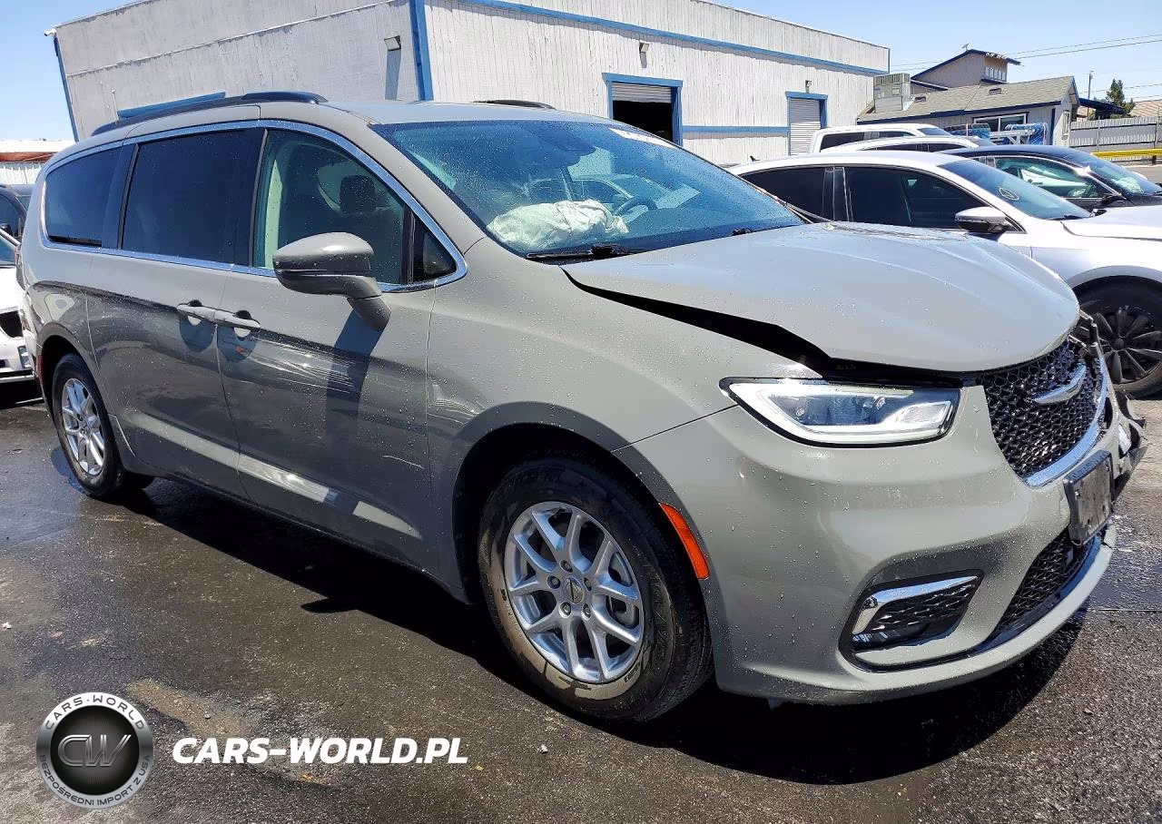 2022 Chrysler Pacifica Touring L VIN:2C4RC1BG5NR218267 - 4