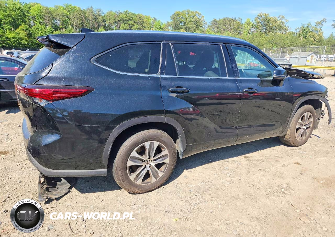 2021 Toyota Highlander Xle VIN:5TDGZRAH7MS039152 - 3