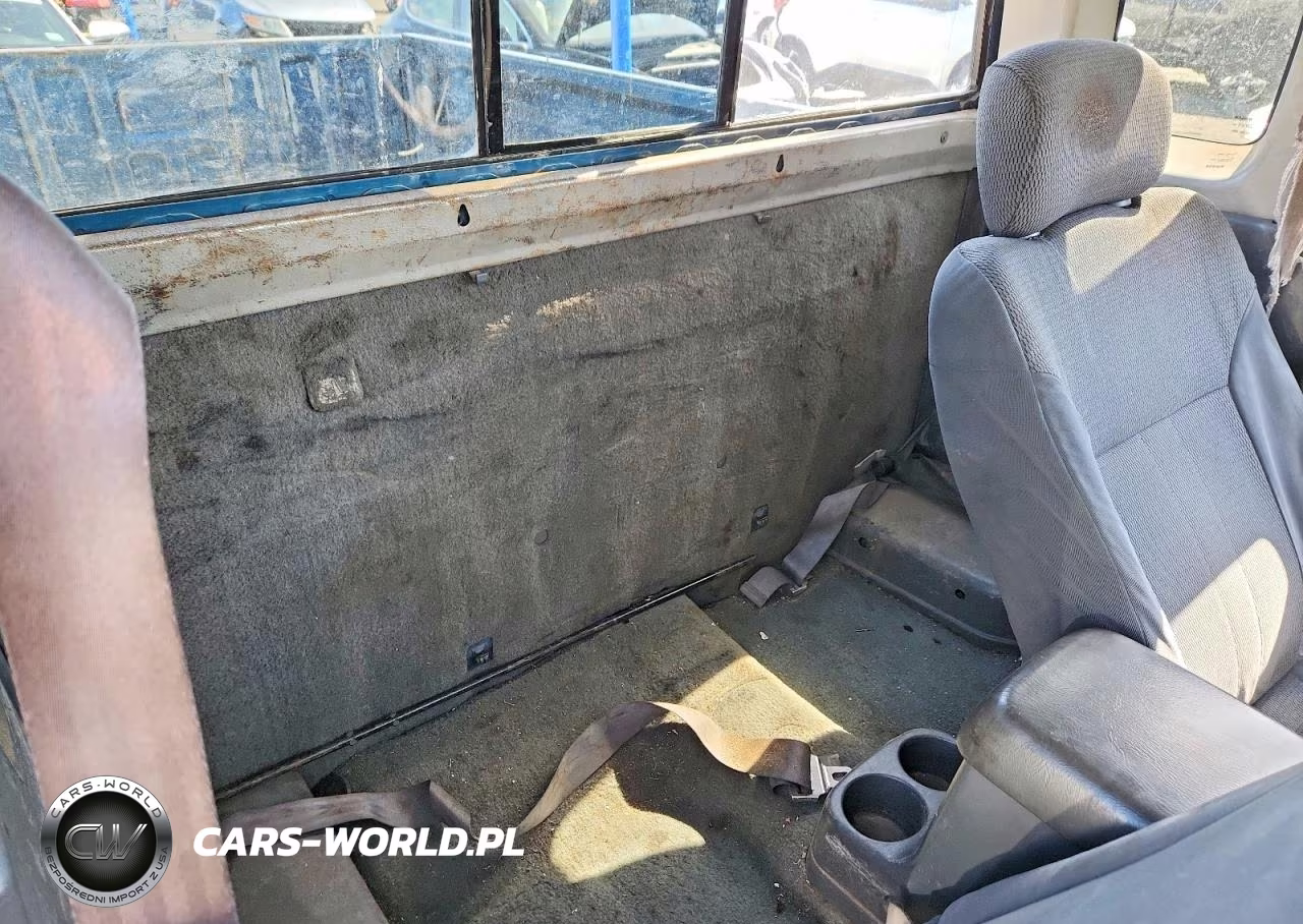 2001 Nissan Frontier King Cab Xe VIN:1N6DD26S01C333502 - 10