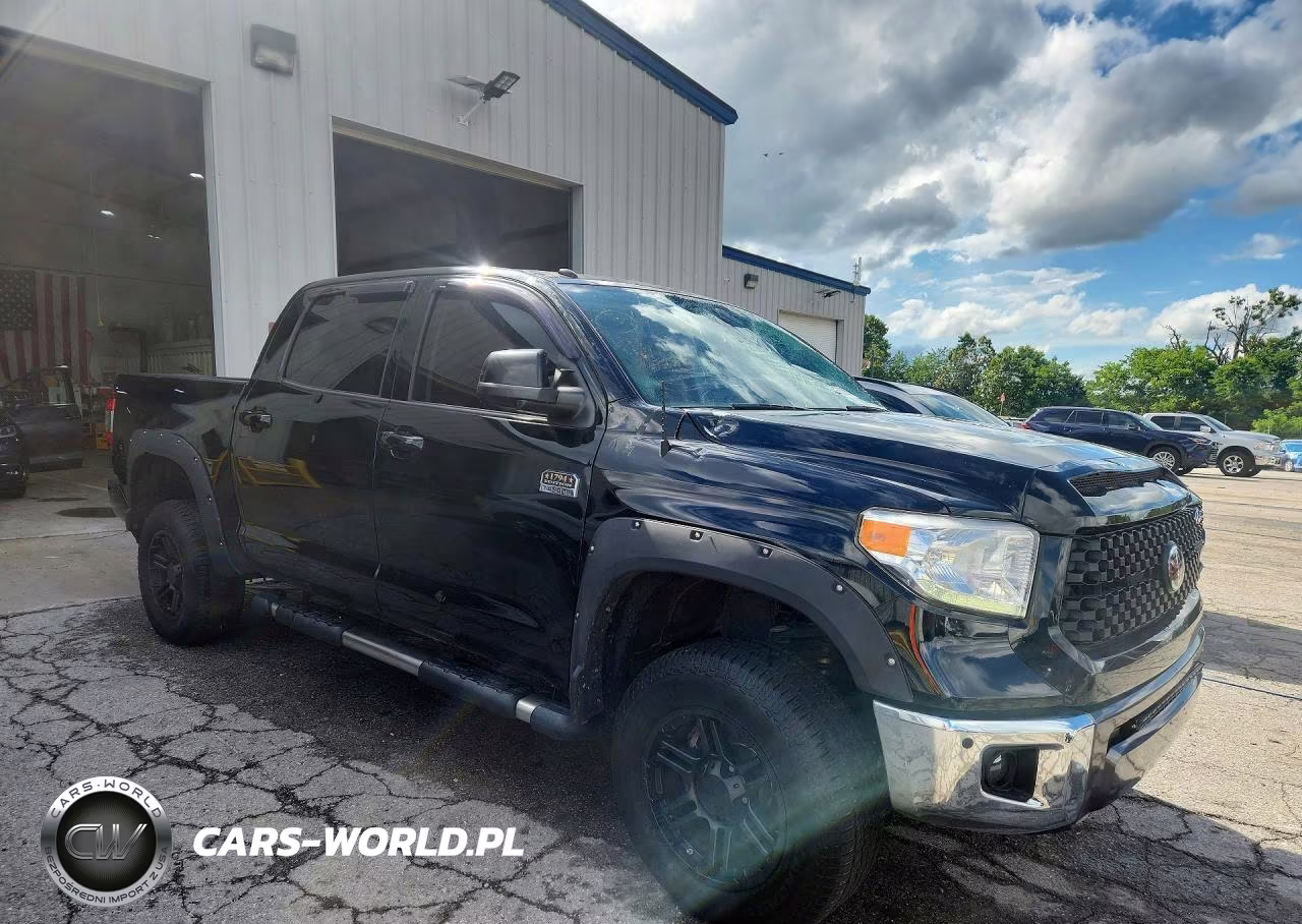 2017 Toyota Tundra VIN:5TFAW5F1XHX611267 - 4