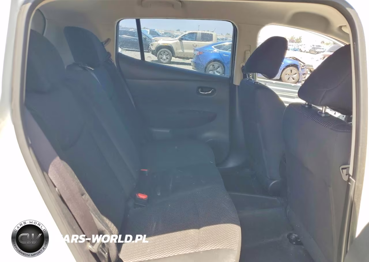 2015 Nissan Leaf S VIN:1N4AZ0CP2FC329475 - 10