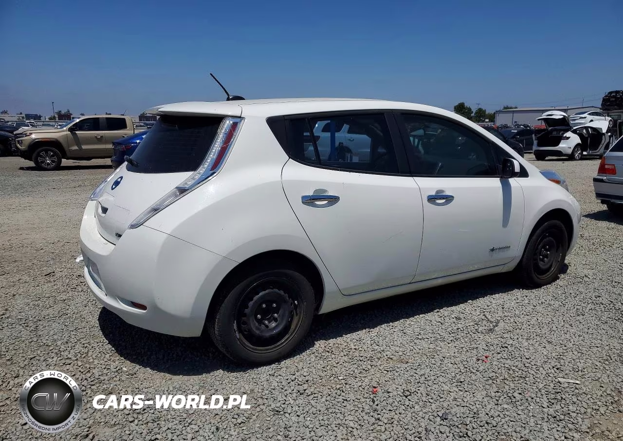 2015 Nissan Leaf S VIN:1N4AZ0CP2FC329475 - 3