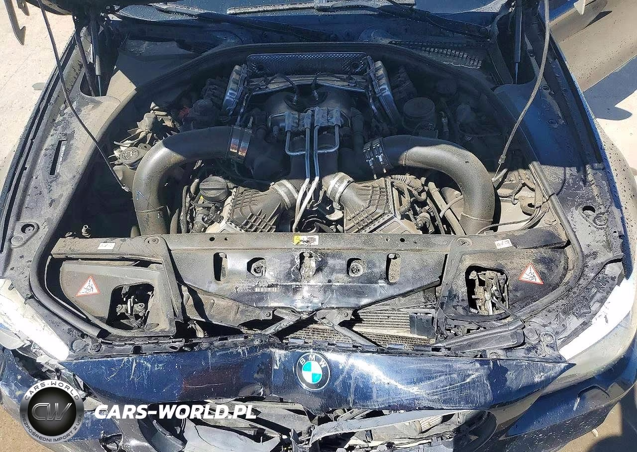 2013 BMW M5 VIN:WBSFV9C50DC773992 - 11