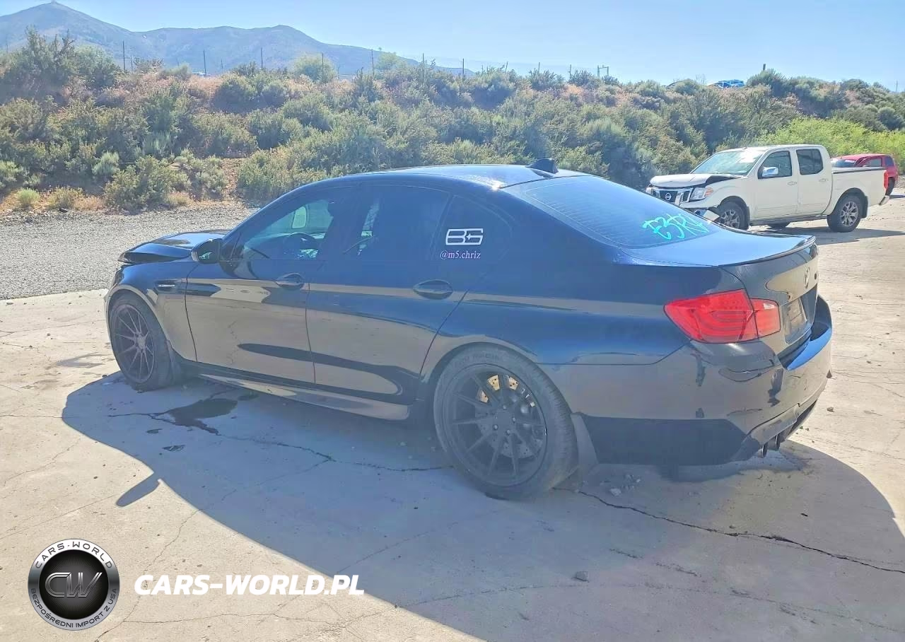 2013 BMW M5 VIN:WBSFV9C50DC773992 - 2
