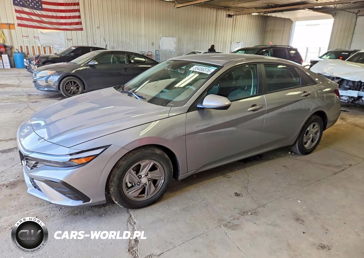 2025 Hyundai Elantra Se – zdjęcie 1 z 12