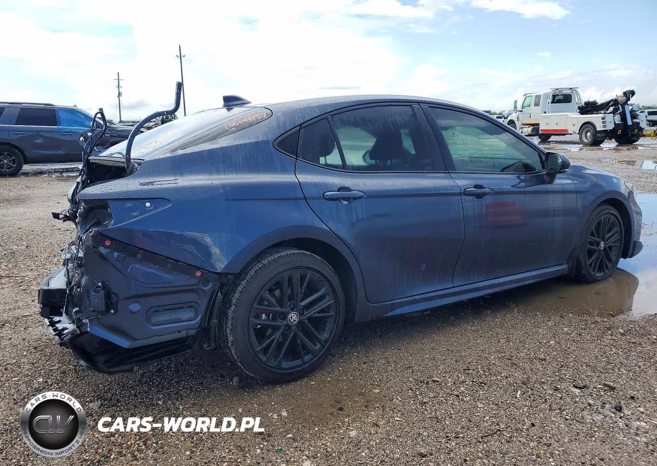 2026 Toyota Camry Se VIN:4T1DAACKXTU654367 - 3