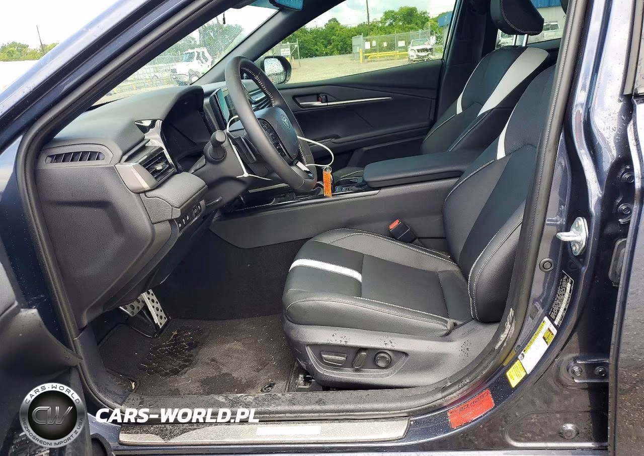 2026 Toyota Camry Se VIN:4T1DAACKXTU654367 - 7