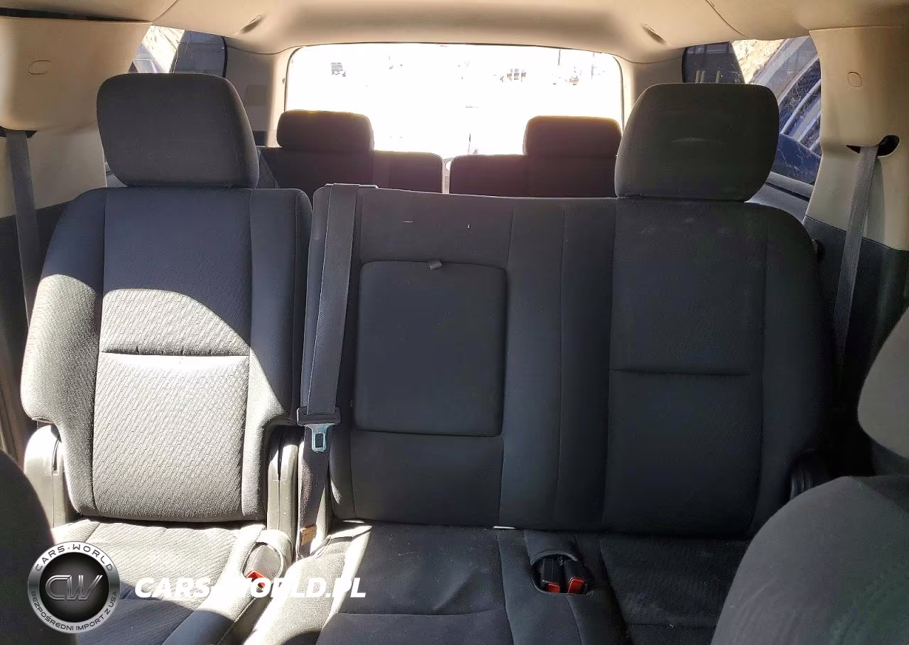 2013 Chevrolet Suburban C1500 Ls VIN:1GNSCHE05DR357478 - 10