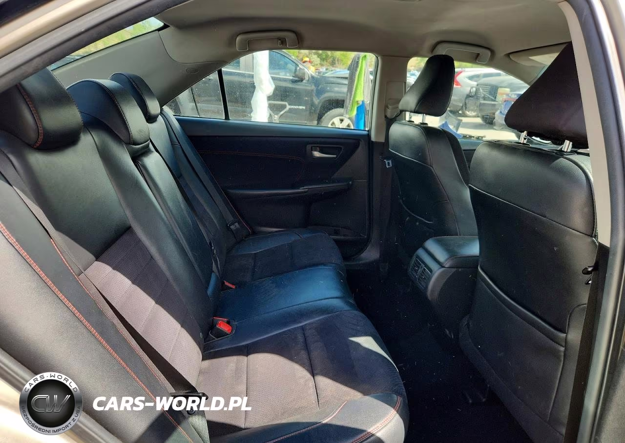 2015 Toyota Camry Xse VIN:4T1BF1FK4FU068546 - 10