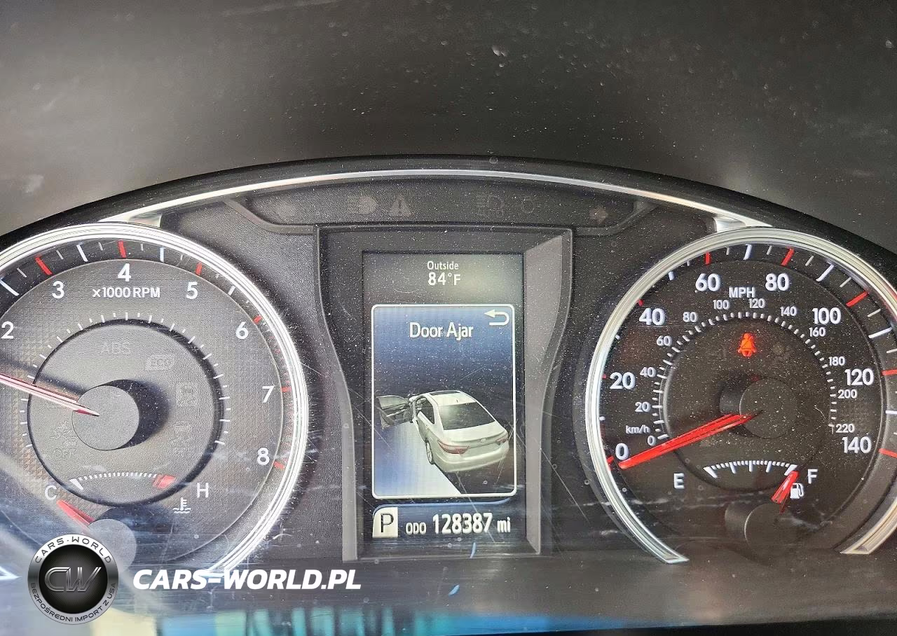 2015 Toyota Camry Xse VIN:4T1BF1FK4FU068546 - 9