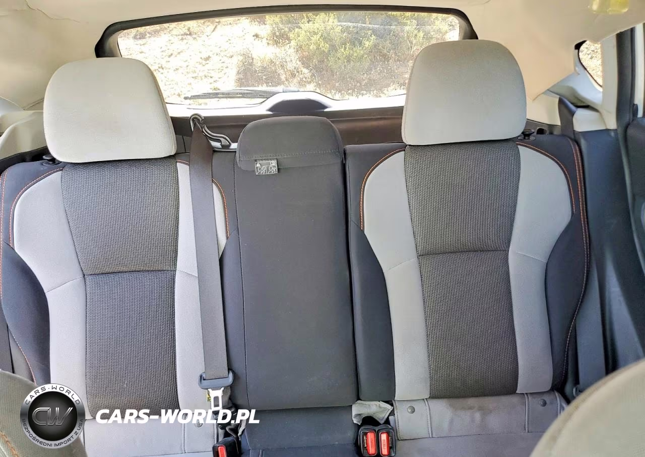 2018 Subaru Crosstrek Premium VIN:JF2GTABC3JH240280 - 10