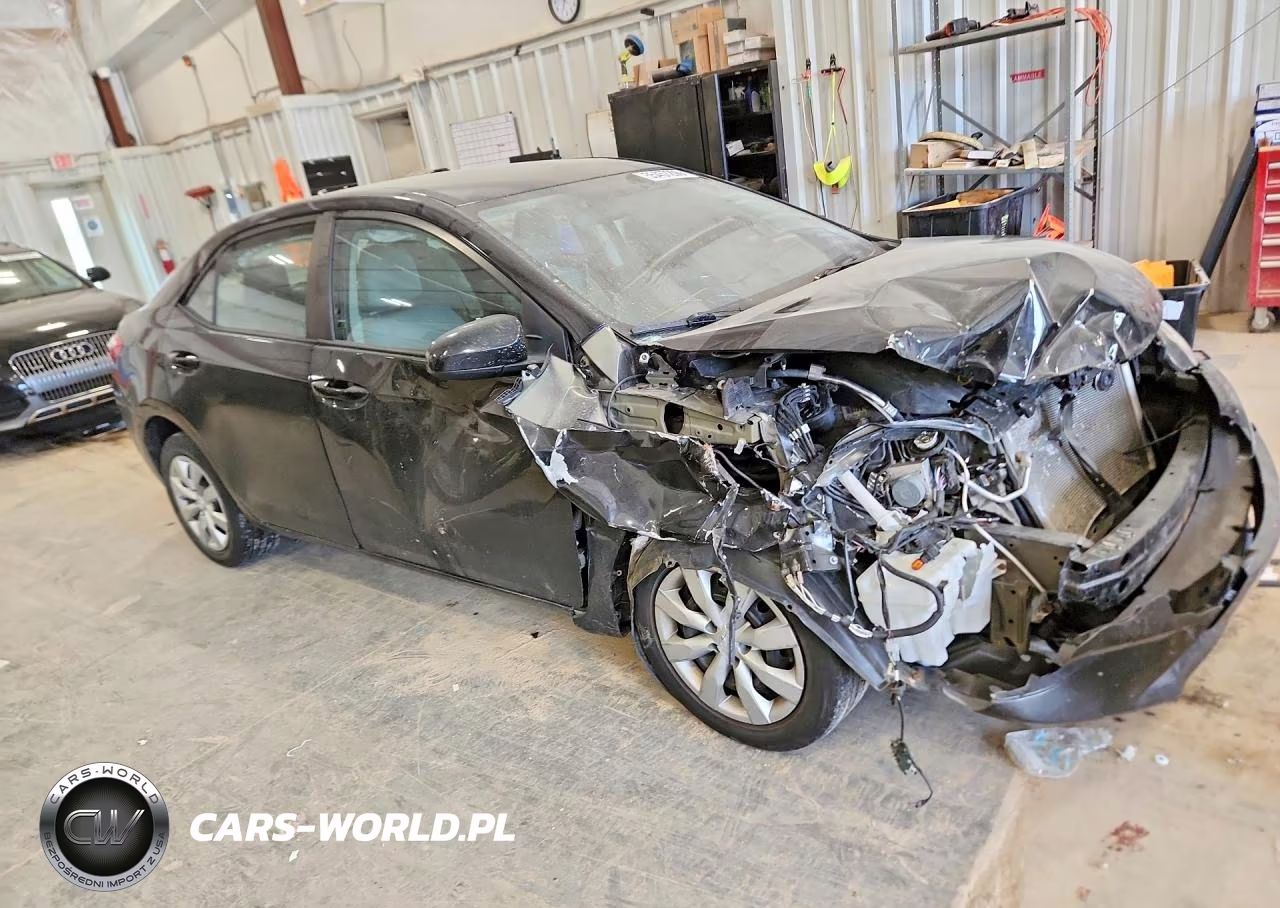2015 Toyota Corolla Le VIN:5YFBURHE8FP247251 - 4