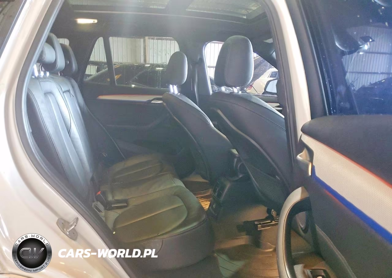 2018 BMW X1 Sdrive28I VIN:WBXHU7C35J5L05345 - 10