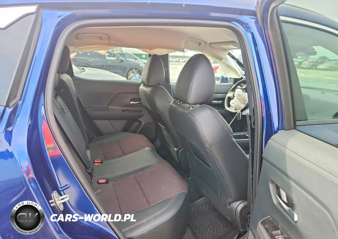 2025 Nissan Kicks Sr VIN:3N8AP6DA2SL340329 - 10