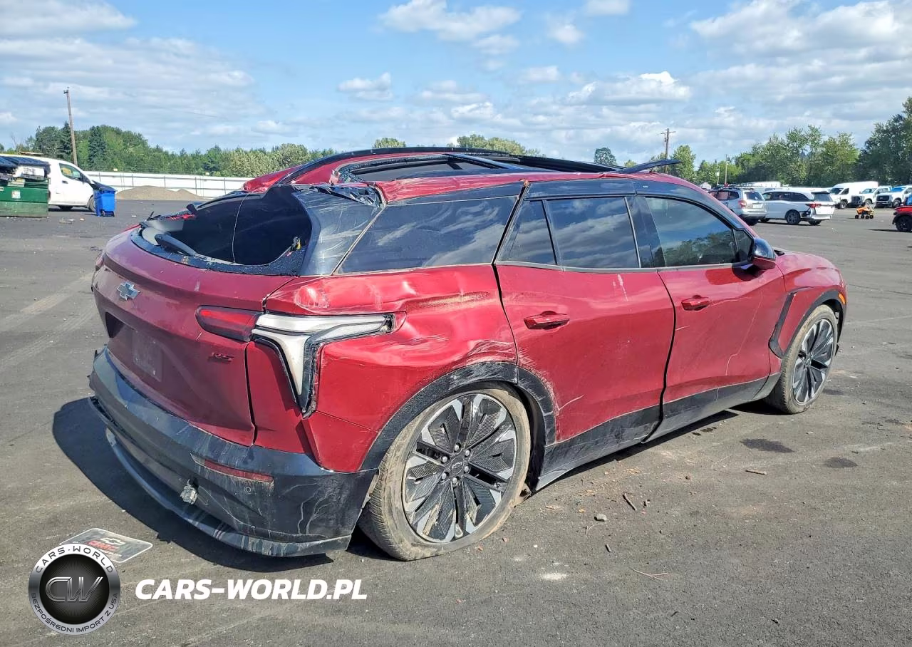2025 Chevrolet Blazer Rs VIN:3GNKDCRM7SS244414 - 3