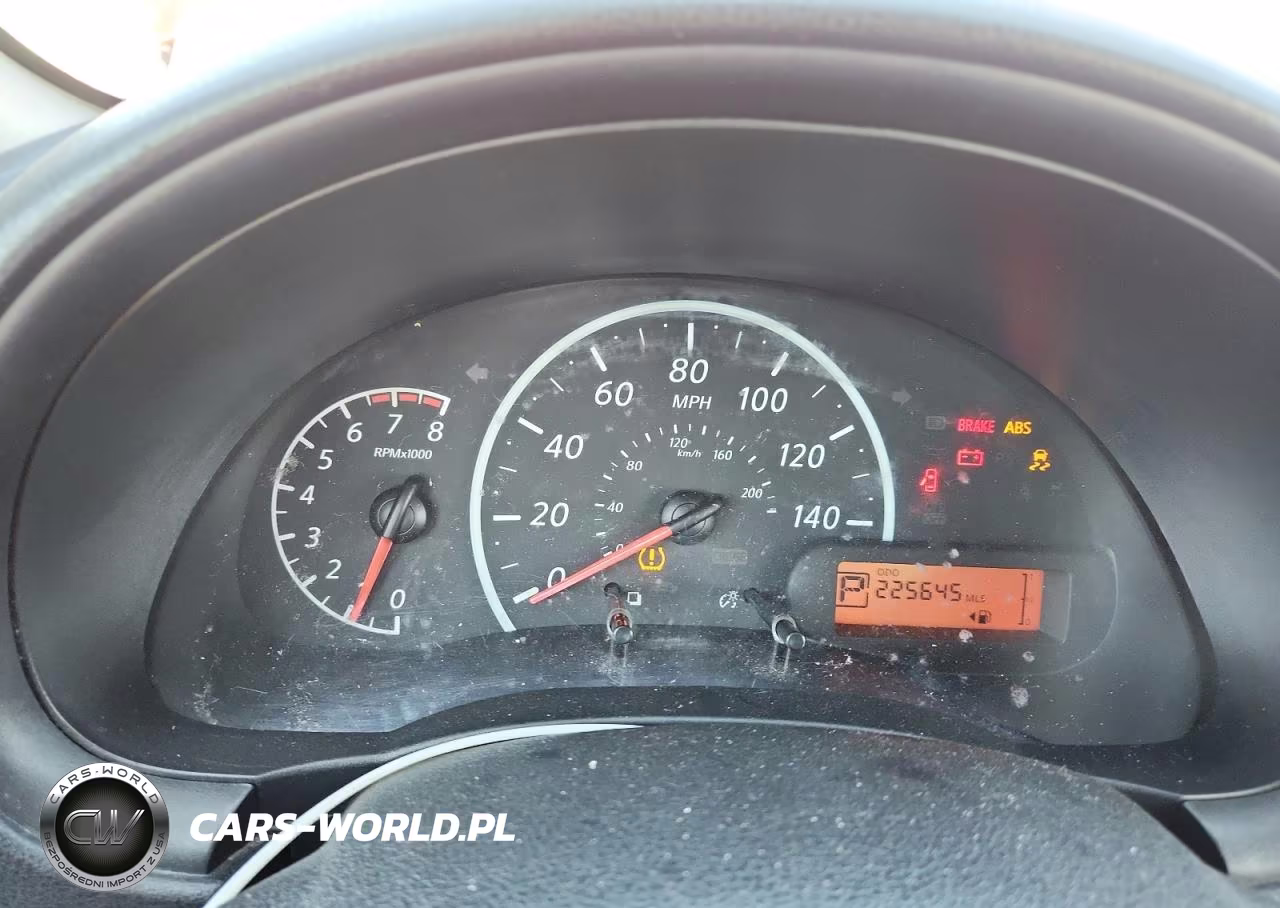 2016 Nissan Versa 1.6 S Plus VIN:3N1CN7AP7GL841803 - 9