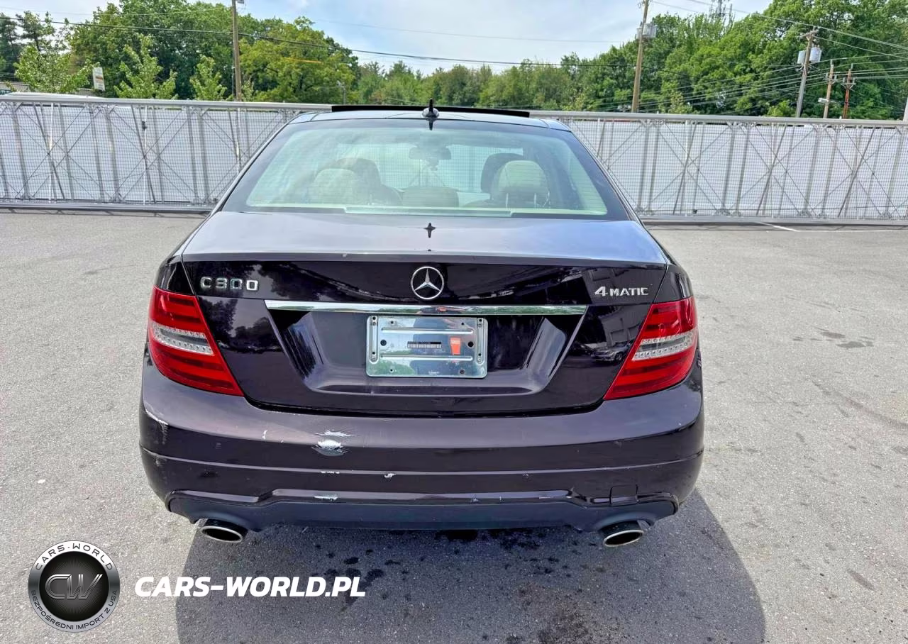 2012 Mercedes-Benz C 300 4Matic VIN:WDDGF8BB1CR224748 - 6