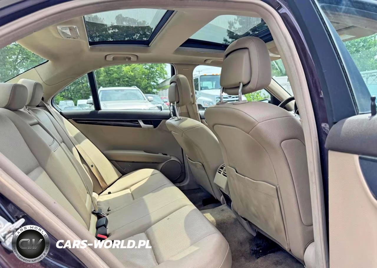 2012 Mercedes-Benz C 300 4Matic VIN:WDDGF8BB1CR224748 - 9