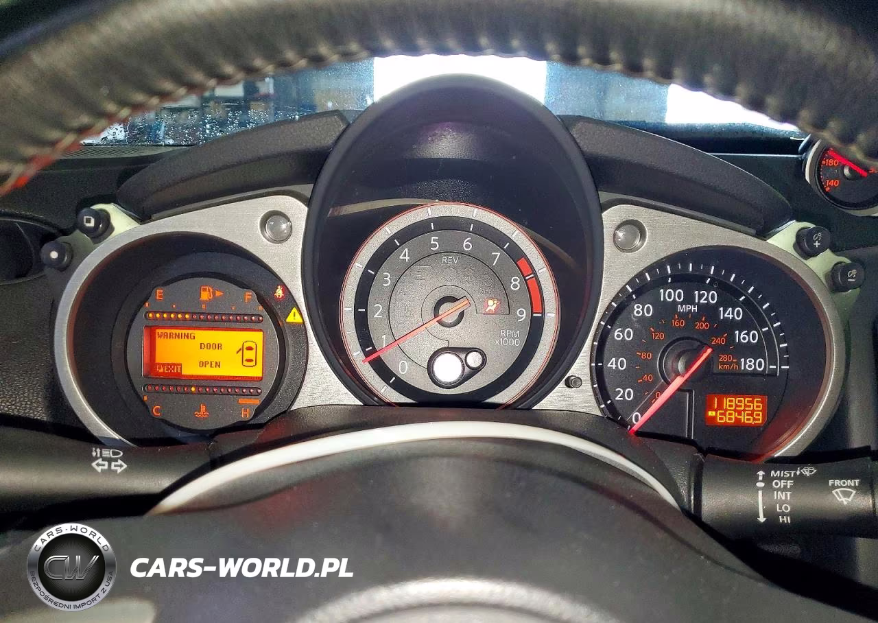2015 Nissan 370Z Base VIN:JN1AZ4EH7FM443976 - 9