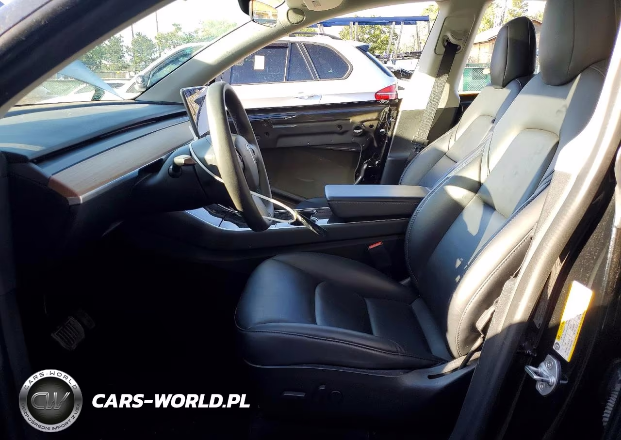 2020 Tesla Model Y VIN:5YJYGDEE1LF019947 - 7