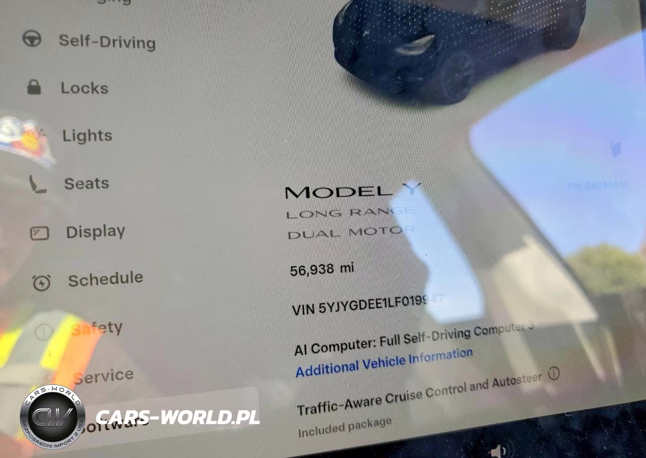 2020 Tesla Model Y VIN:5YJYGDEE1LF019947 - 9
