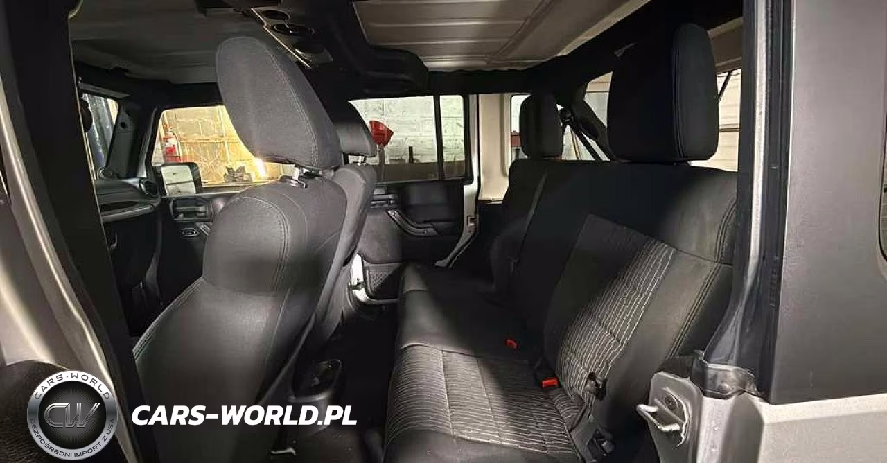 2011 Jeep Wrangler Unlimited Sport VIN:1J4BA3H19BL528443 - 9