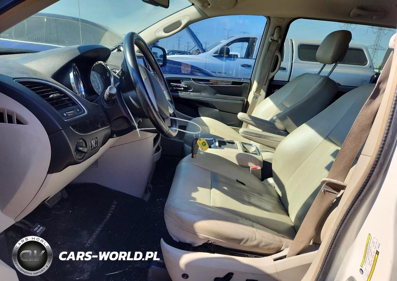 2013 Chrysler Town & Country Touring VIN:2C4RC1BG1DR529404 - 7