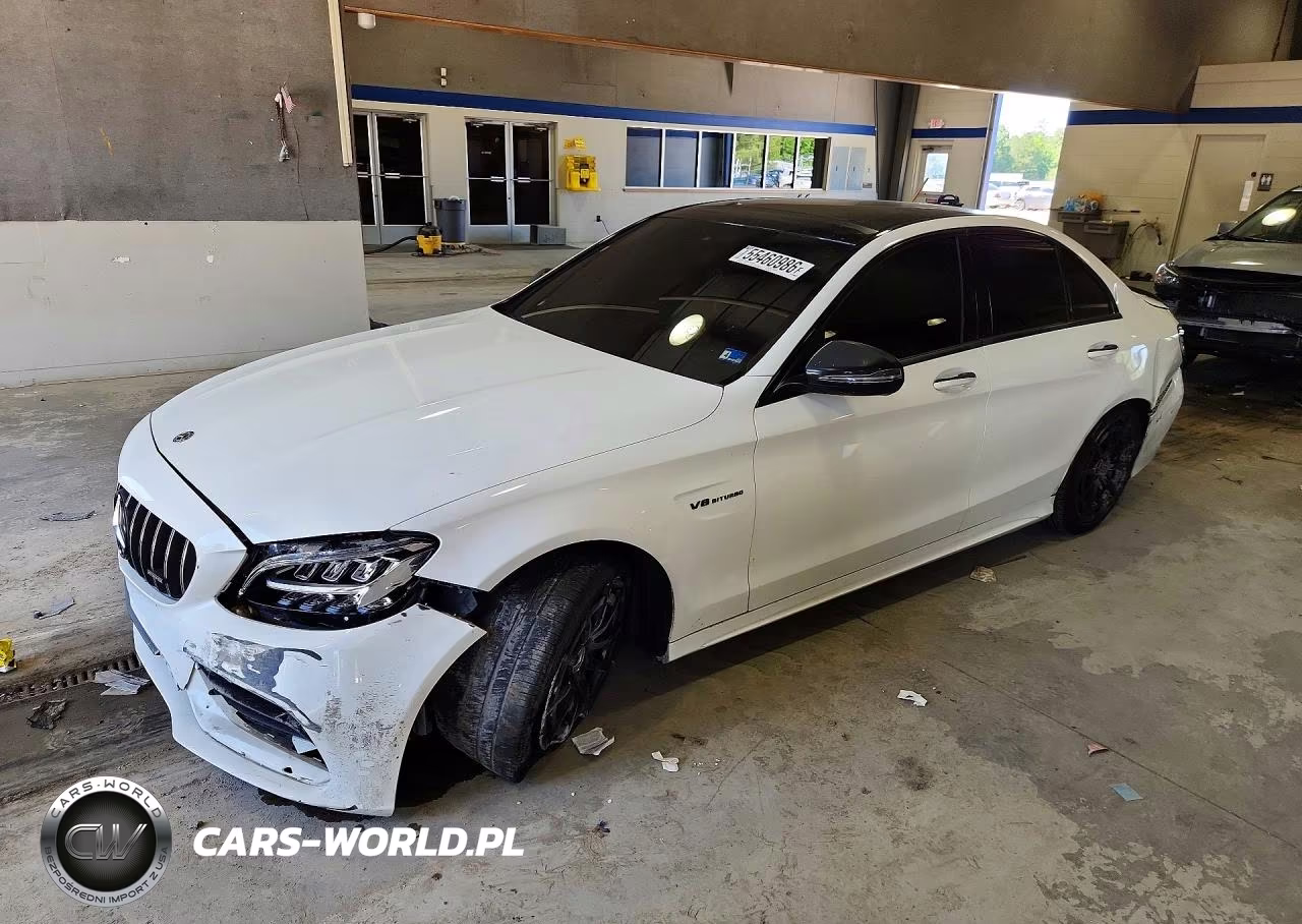 2020 Mercedes-Benz C 63 Amg – zdjęcie 1 z 13