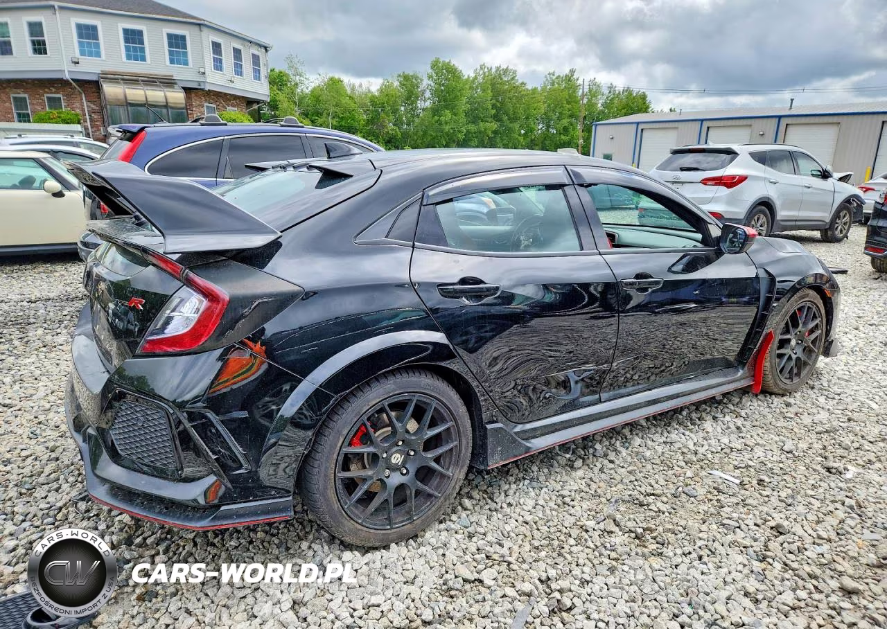 2019 Honda Civic Type-R Touring VIN:SHHFK8G79KU205244 - 3