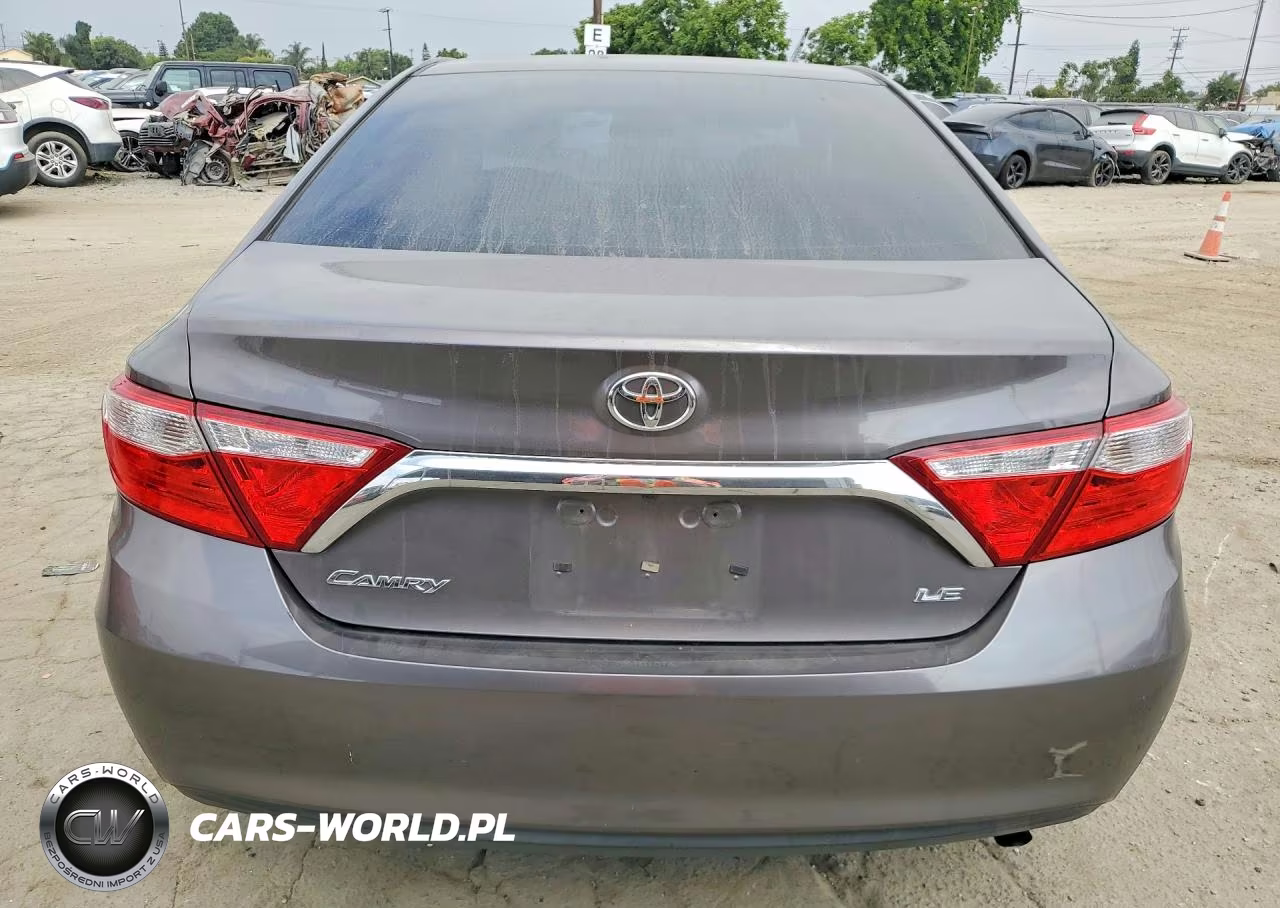2016 Toyota Camry Le VIN:4T4BF1FK1GR577212 - 6
