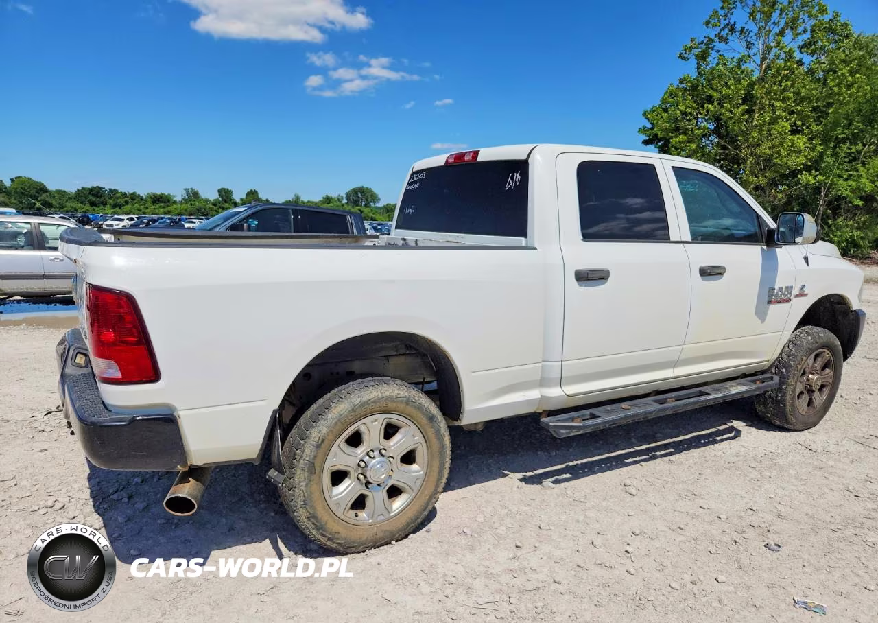 2018 Ram 2500 St VIN:3C6UR5CL7JG347324 - 3