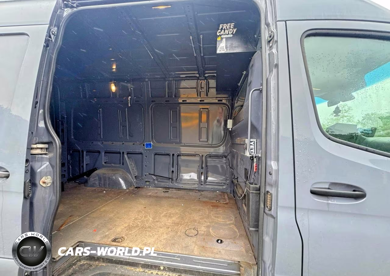 2020 Mercedes-Benz Sprinter 1500 VIN:W1Y70BGY5LT025335 - 11