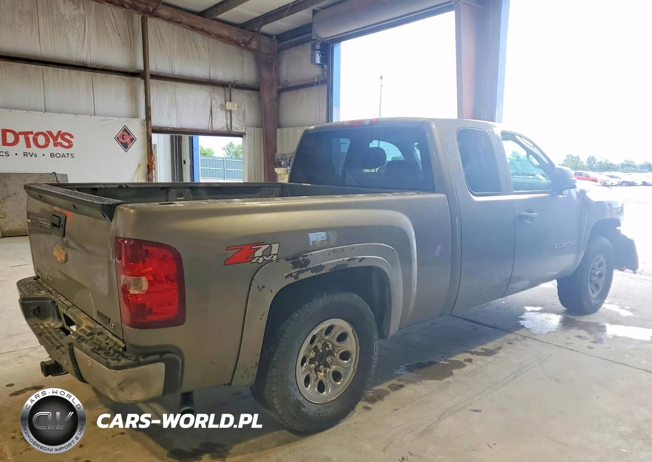 2013 Chevrolet Silverado K1500 Lt VIN:1GCRKSE75DZ390582 - 3