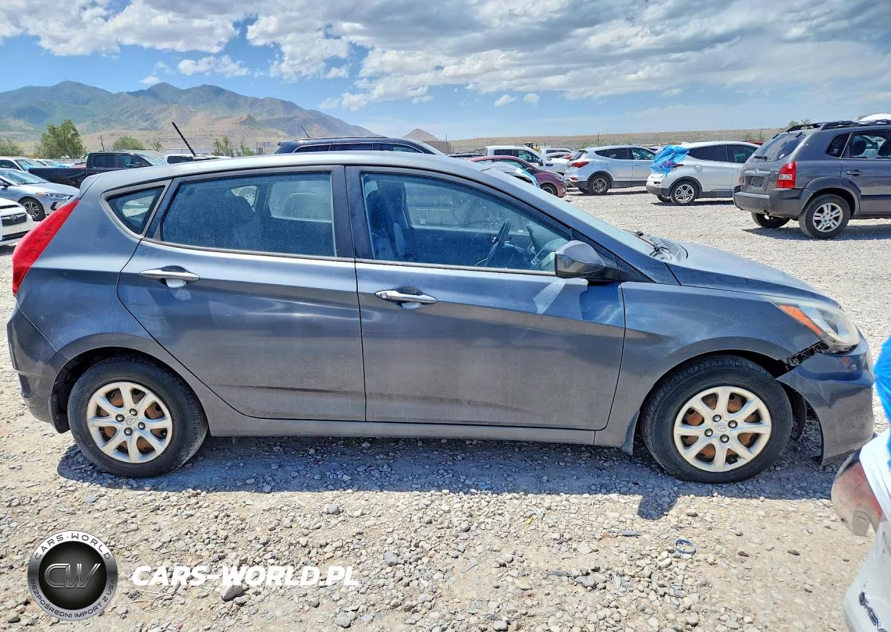 2012 Hyundai Accent Gls VIN:KMHCT5AEXCU056807 - 4