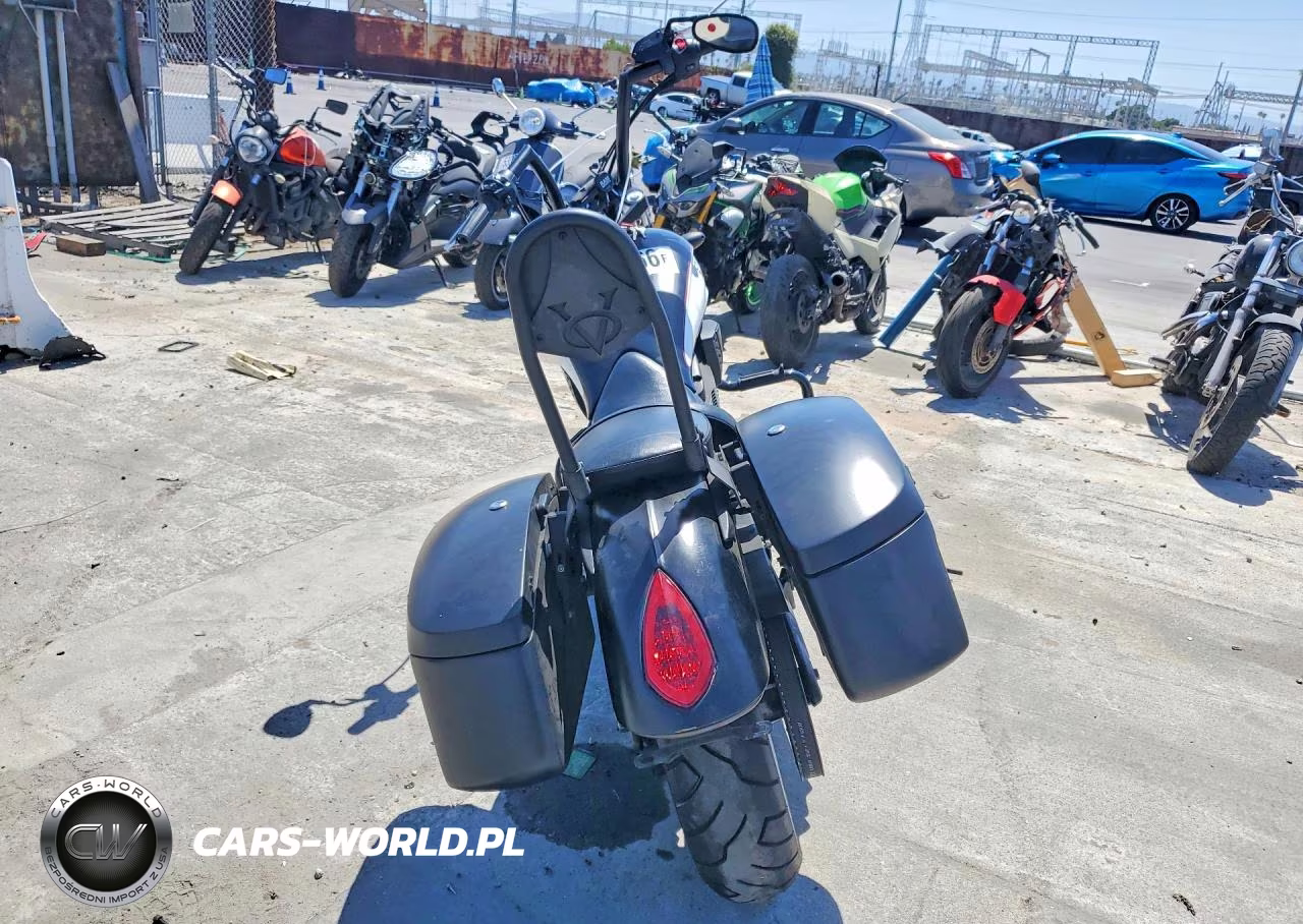 2014 Victory Motorcycles High-Ball VIN:5VPWB36N3E3038063 - 4