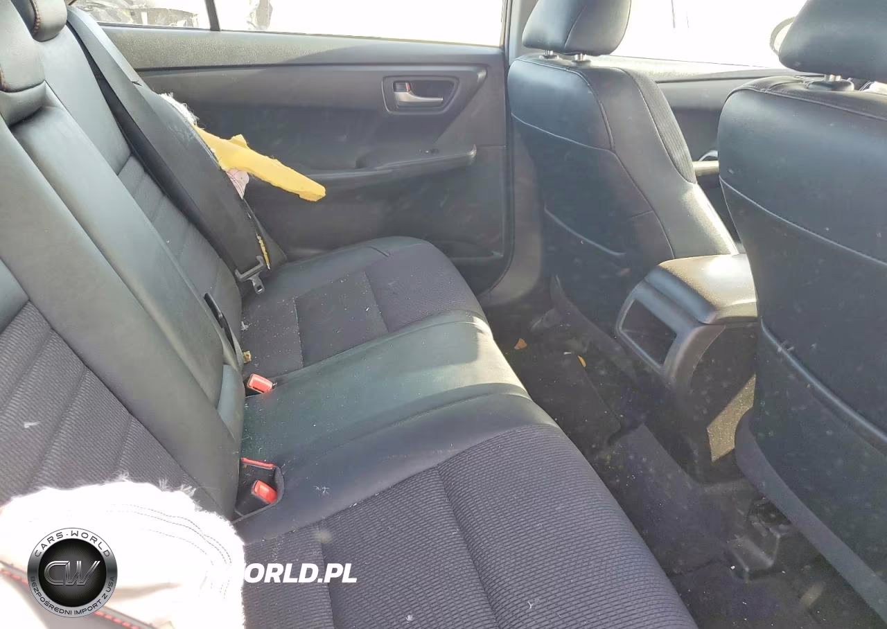 2016 Toyota Camry VIN:4T1BF1FK2GU555777 - 10